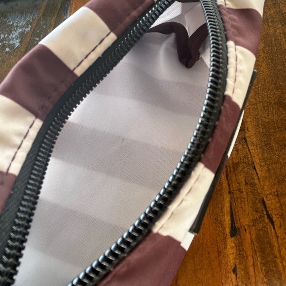 Henri Bendel - Picture 4 of 16